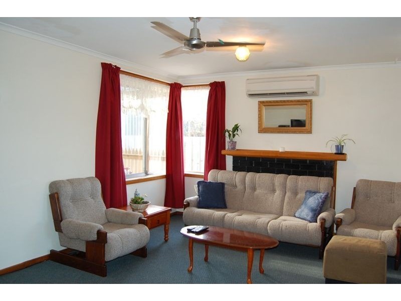 9 Roberts Avenue, George Town TAS 7253