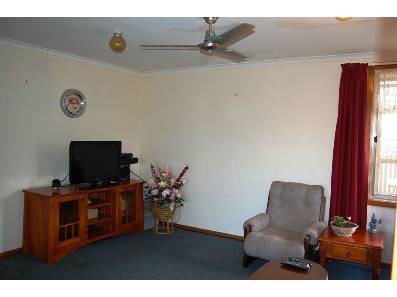 9 Roberts Avenue, George Town TAS 7253