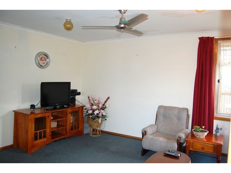 9 Roberts Avenue, George Town TAS 7253