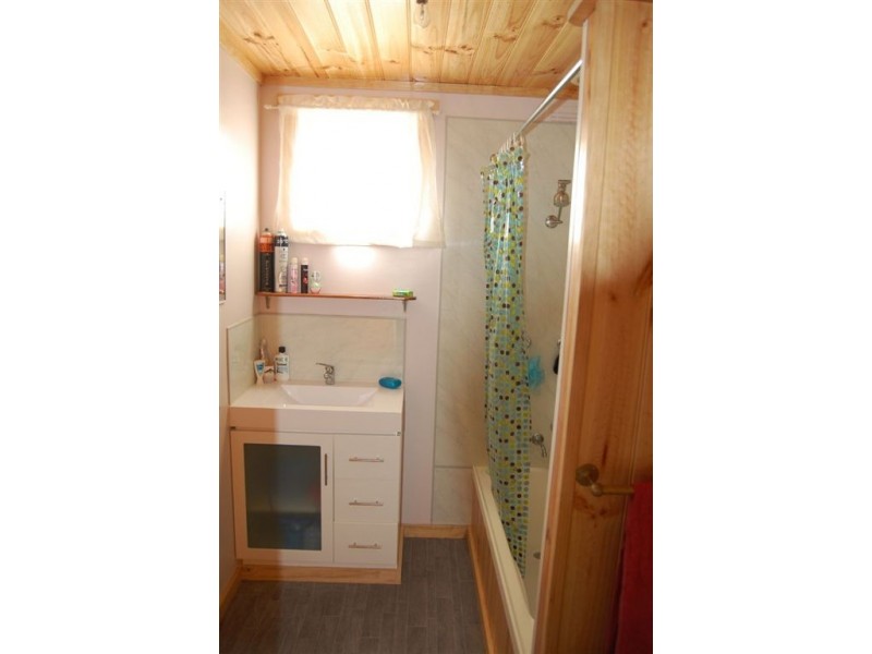 9 Roberts Avenue, George Town TAS 7253