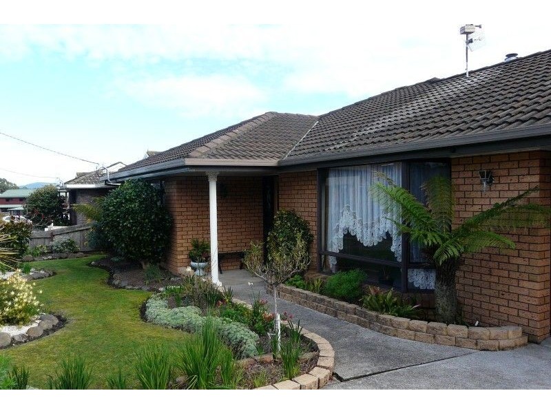 16 Lawrence Street, George Town TAS 7253