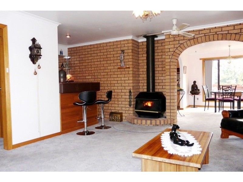 16 Lawrence Street, George Town TAS 7253