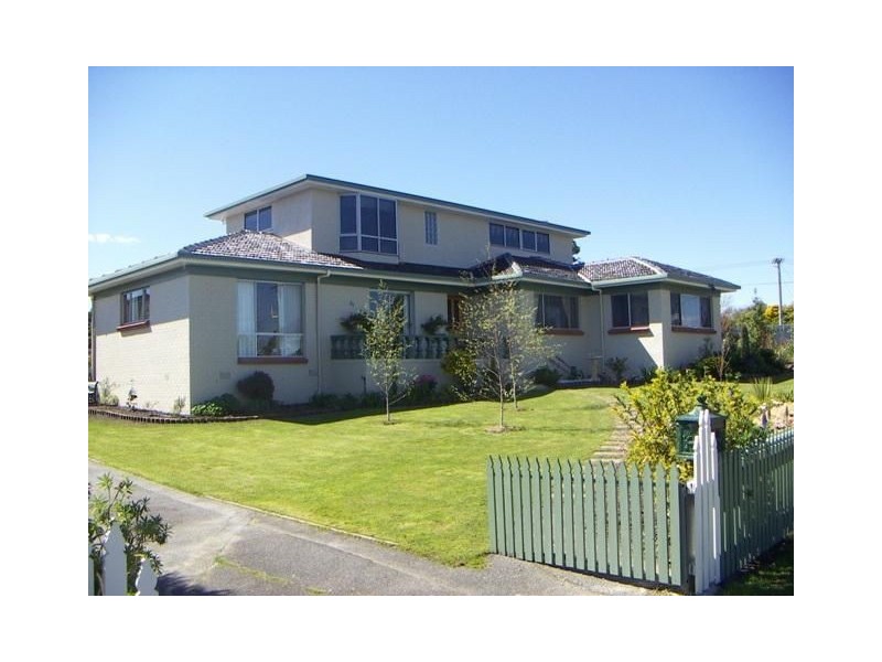 21-23 Tamar Avenue, George Town TAS 7253