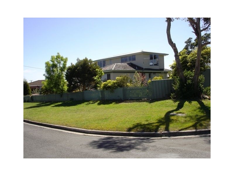 21-23 Tamar Avenue, George Town TAS 7253