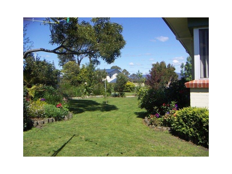 21-23 Tamar Avenue, George Town TAS 7253