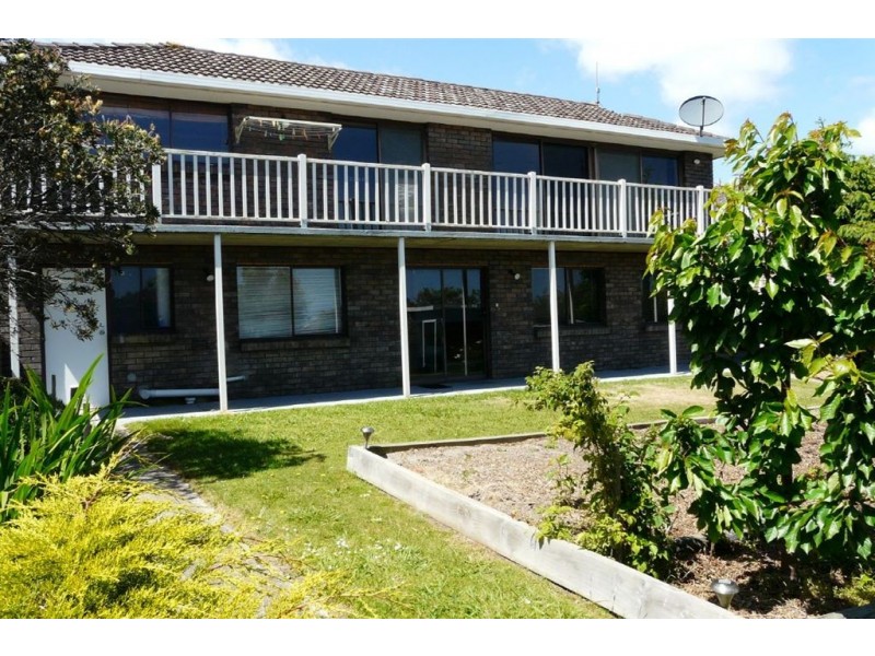 18 Lawrence Street, George Town TAS 7253