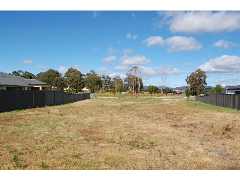 25 Warburton Road, George Town TAS 7253