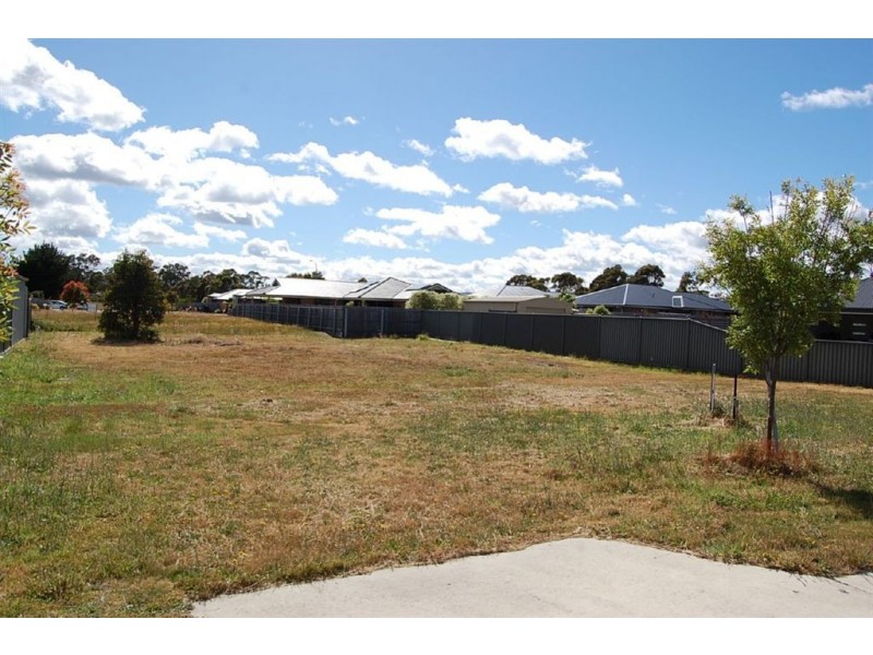 25 Warburton Road, George Town TAS 7253