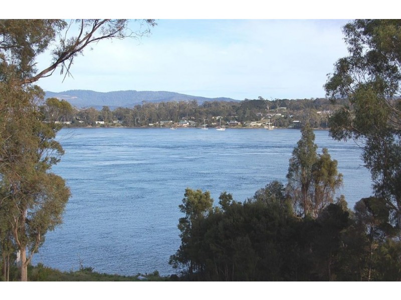 50 Tamar Avenue, George Town TAS 7253