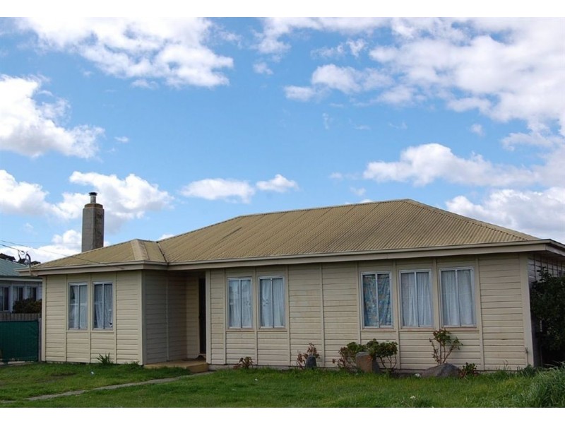 18 Patterson Crescent, George Town TAS 7253