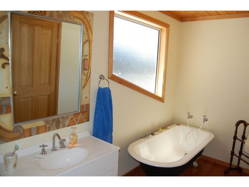 20 Smith Street, Bellingham TAS 7254