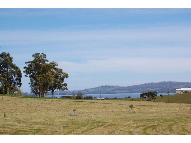 450 Los Angelos Road, Swan Bay TAS 7252