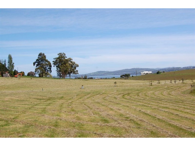 450 Los Angelos Road, Swan Bay TAS 7252