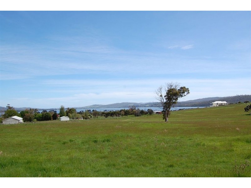 450 Los Angelos Road, Swan Bay TAS 7252