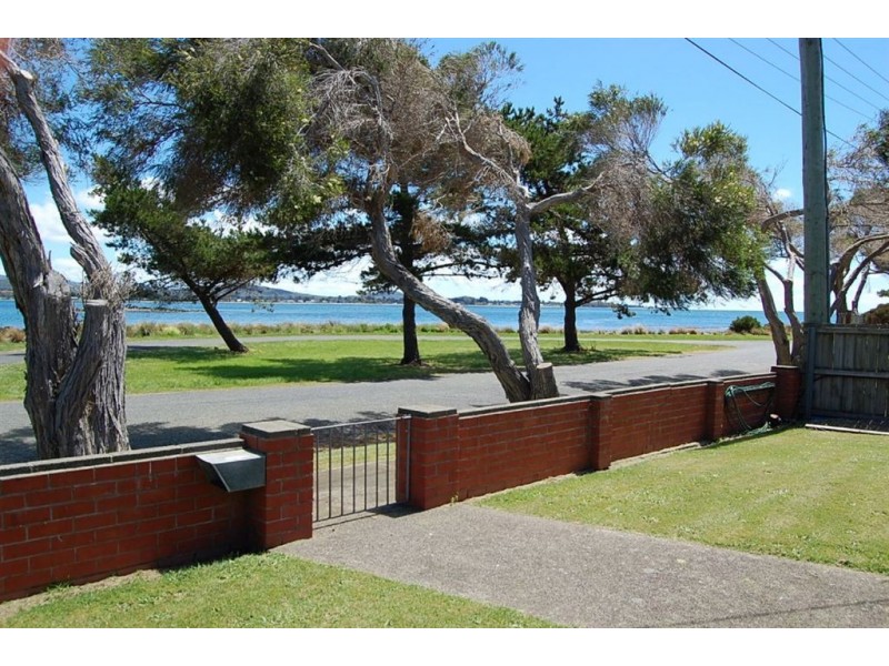 32 Esplanade North, George Town TAS 7253