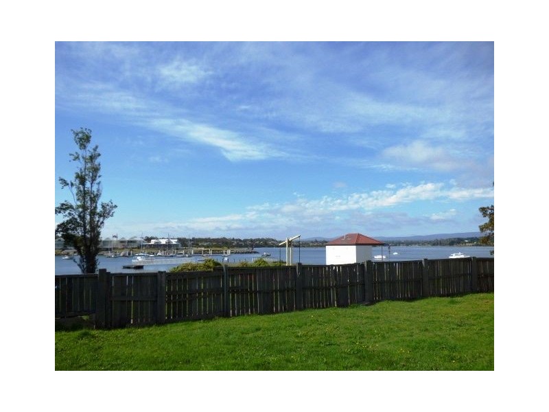 2 Elizabeth Street., George Town TAS 7253