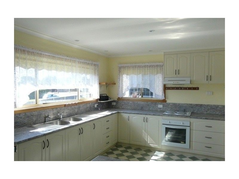 10 Victoria Street, George Town TAS 7253