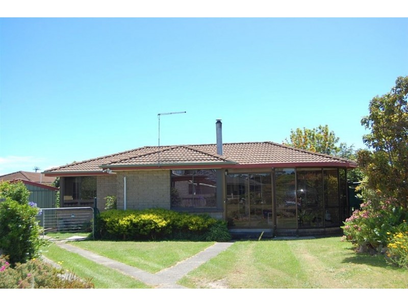 9 Targett Avenue, George Town TAS 7253