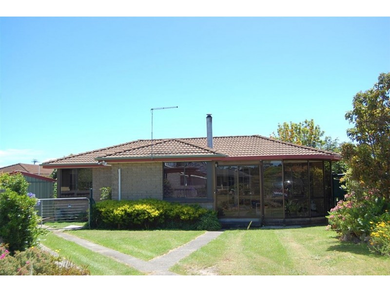 9 Targett Avenue, George Town TAS 7253
