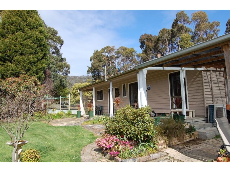6542 Bridport Road, George Town TAS 7253