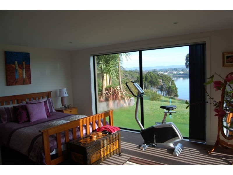 10 Reece Street, George Town TAS 7253