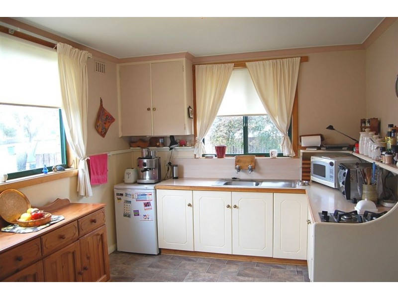 6 Adam Street, George Town TAS 7253