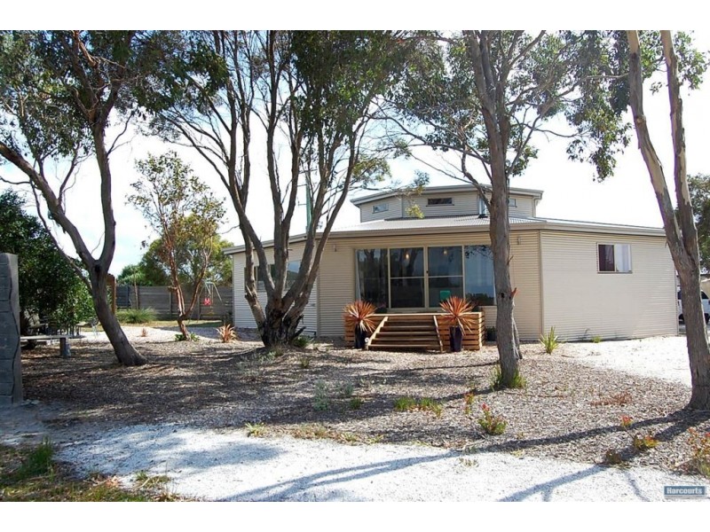 5 Fanny’s Bay Road, Lulworth TAS 7252