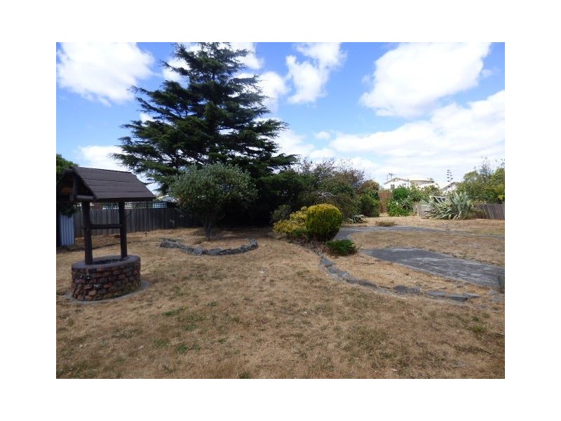 6 Harris Crescent, George Town TAS 7253