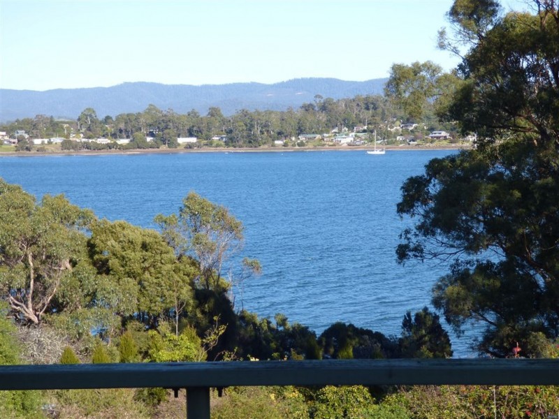 32 Tamar Avenue, George Town TAS 7253