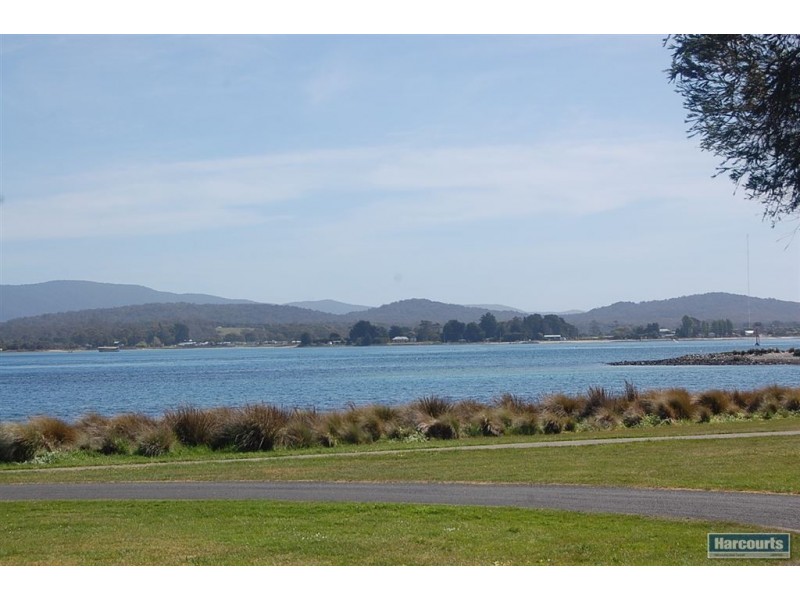 29 Esplanade North, George Town TAS 7253