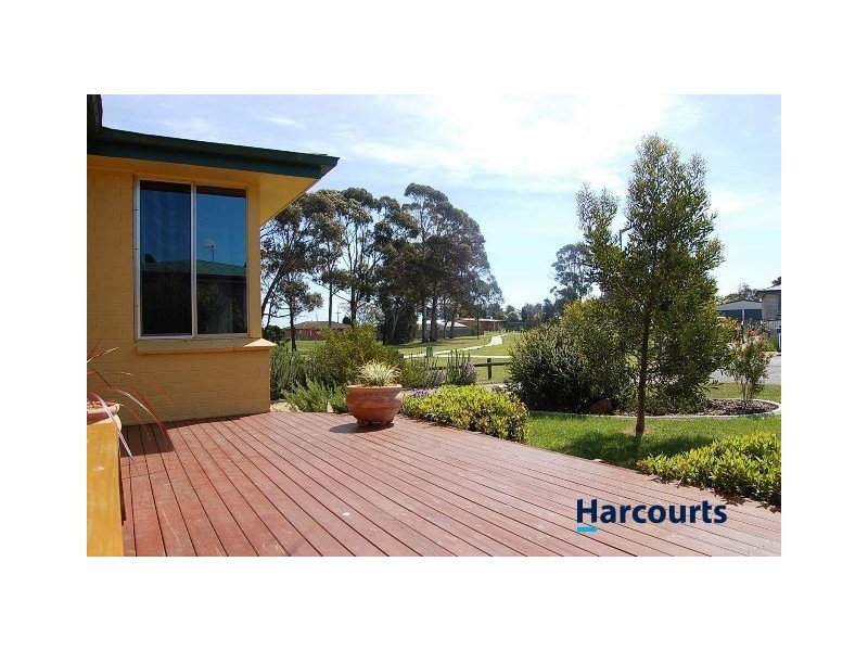 12 Roberts Avenue, George Town TAS 7253