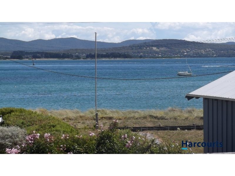 1 East Beach Road, Low Head TAS 7253