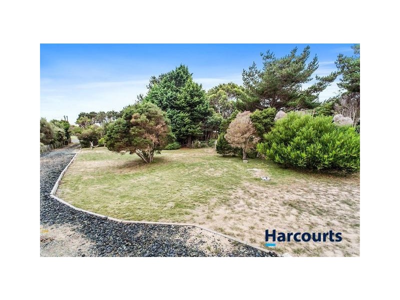 8 Boobyalla Rise, Lulworth TAS 7252