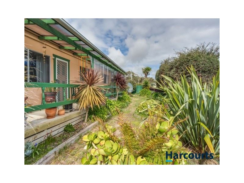 1 Lyndon Avenue, Bellingham TAS 7254