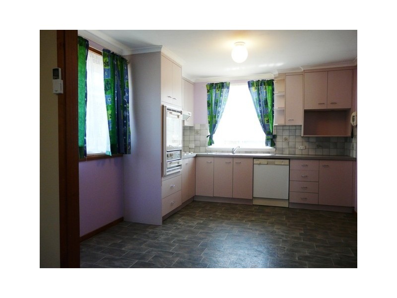 8 Grachan Avenue, George Town TAS 7253