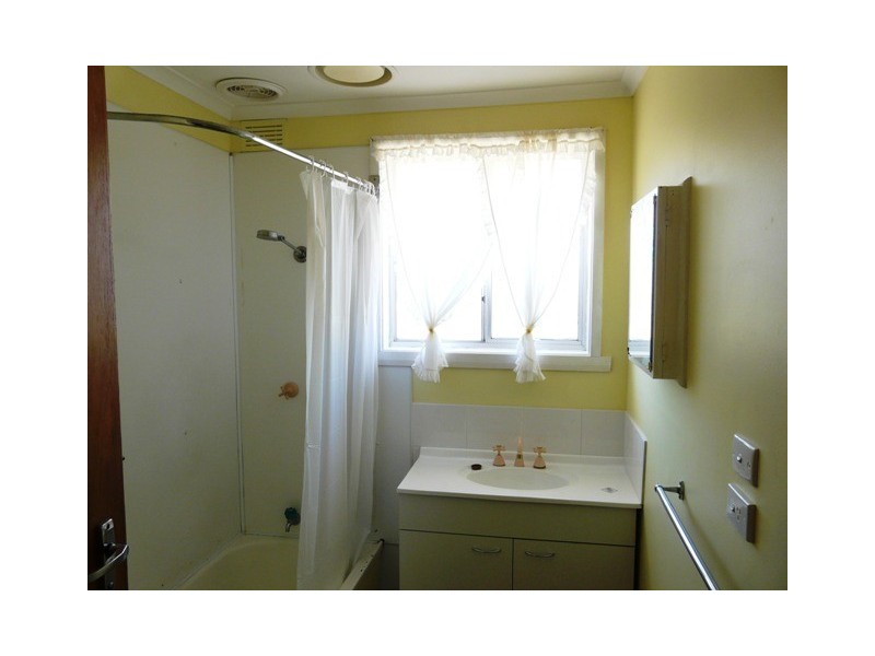 8 Grachan Avenue, George Town TAS 7253