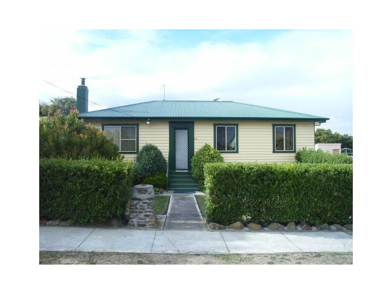 16 Davidson Street, George Town TAS 7253