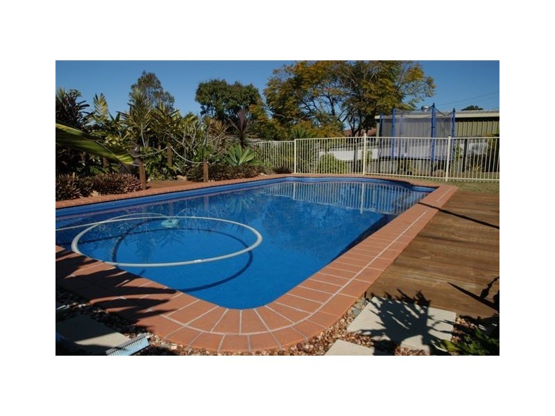 18 Sylvania Street, Wellington Point QLD 4160