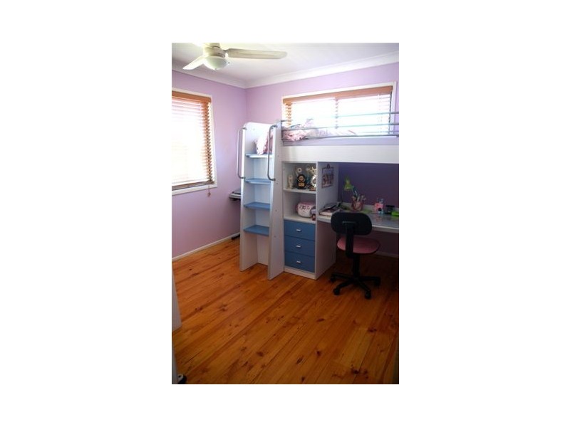 18 Sylvania Street, Wellington Point QLD 4160