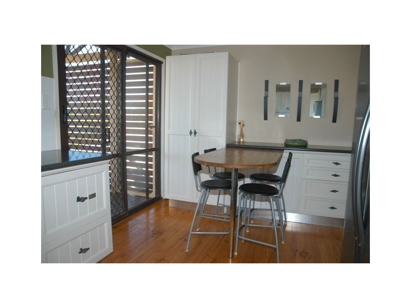 18 Sylvania Street, Wellington Point QLD 4160