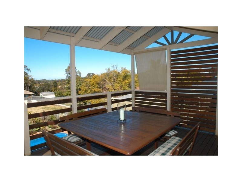 18 Sylvania Street, Wellington Point QLD 4160