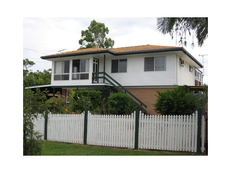 25 Kennedy Dr, Capalaba QLD 4157
