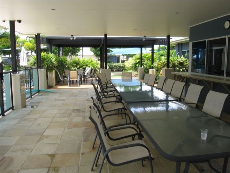 143/2 Grand Parade, Kawana Island QLD 4575