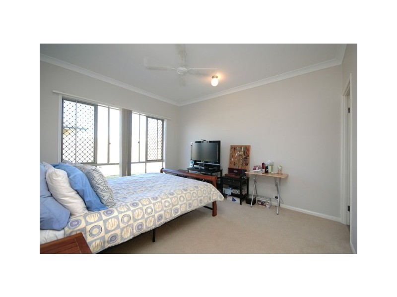 17 Silkpod Court, North Lakes QLD 4509