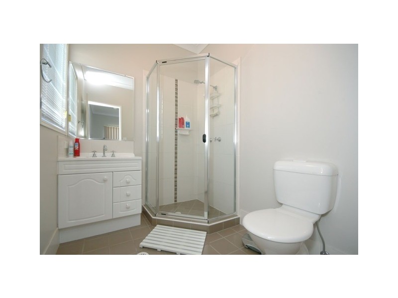 17 Silkpod Court, North Lakes QLD 4509