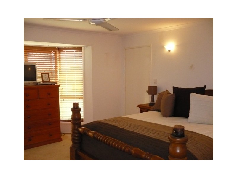 261 Southerden Drive, North Lakes QLD 4509