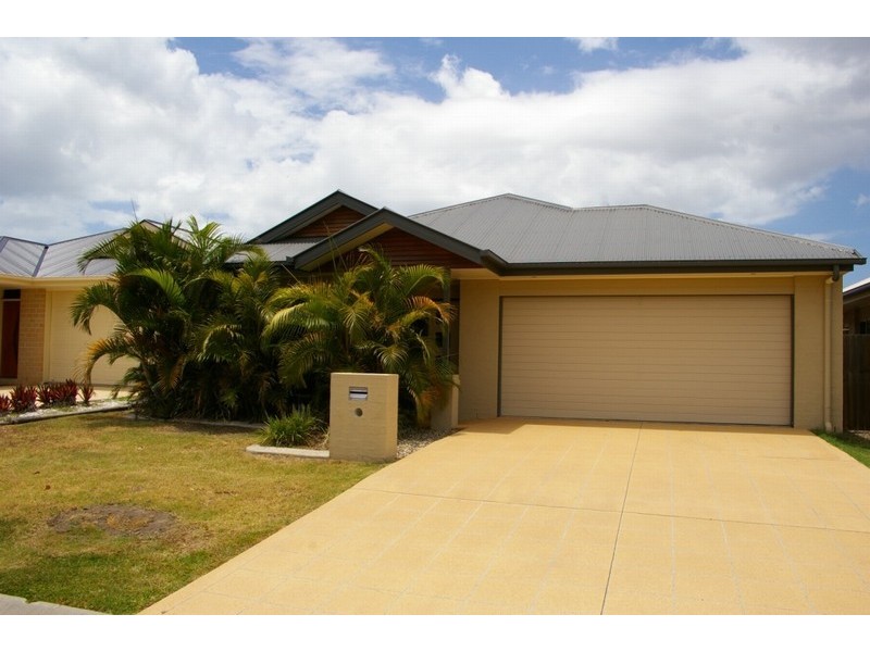 9 Satinash Court, North Lakes QLD 4509