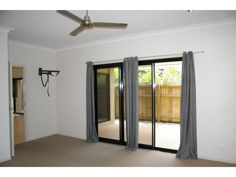 9 Satinash Court, North Lakes QLD 4509