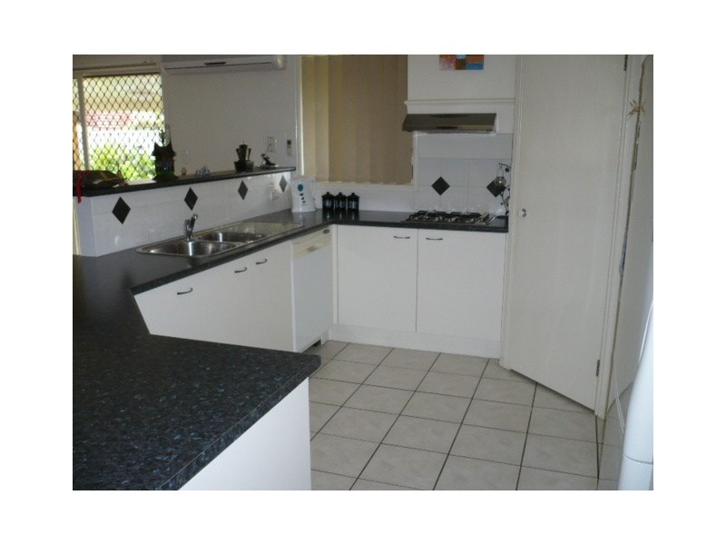 18 Grampion Circuit, North Lakes QLD 4509