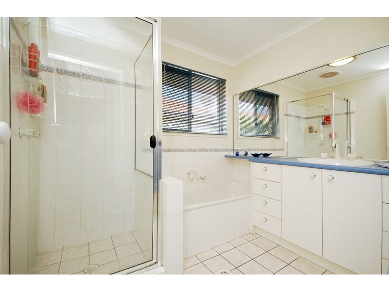 18 Grampion Circuit, North Lakes QLD 4509